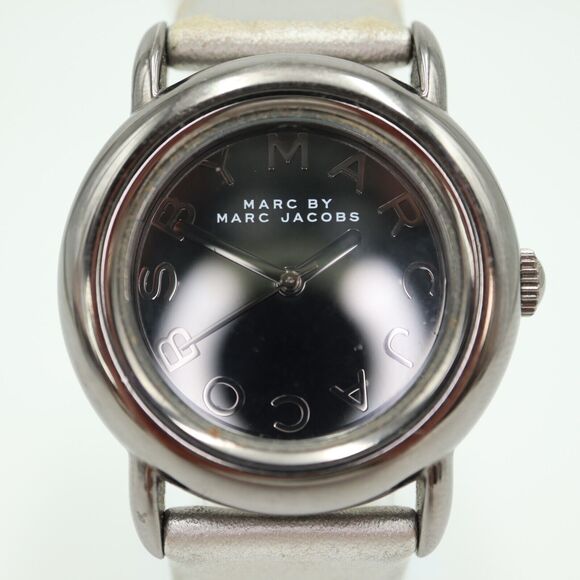 Marc Jacobs Womens Gunmetal Watch 33mm Round Leather Strap MBM1220 w New Battery
